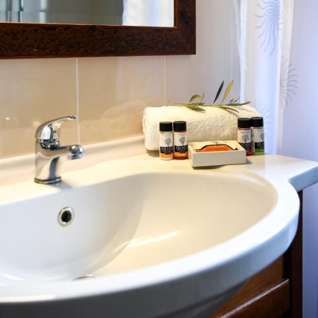 Anemi Superior Deluxe Suite Kolios Buitenkant foto